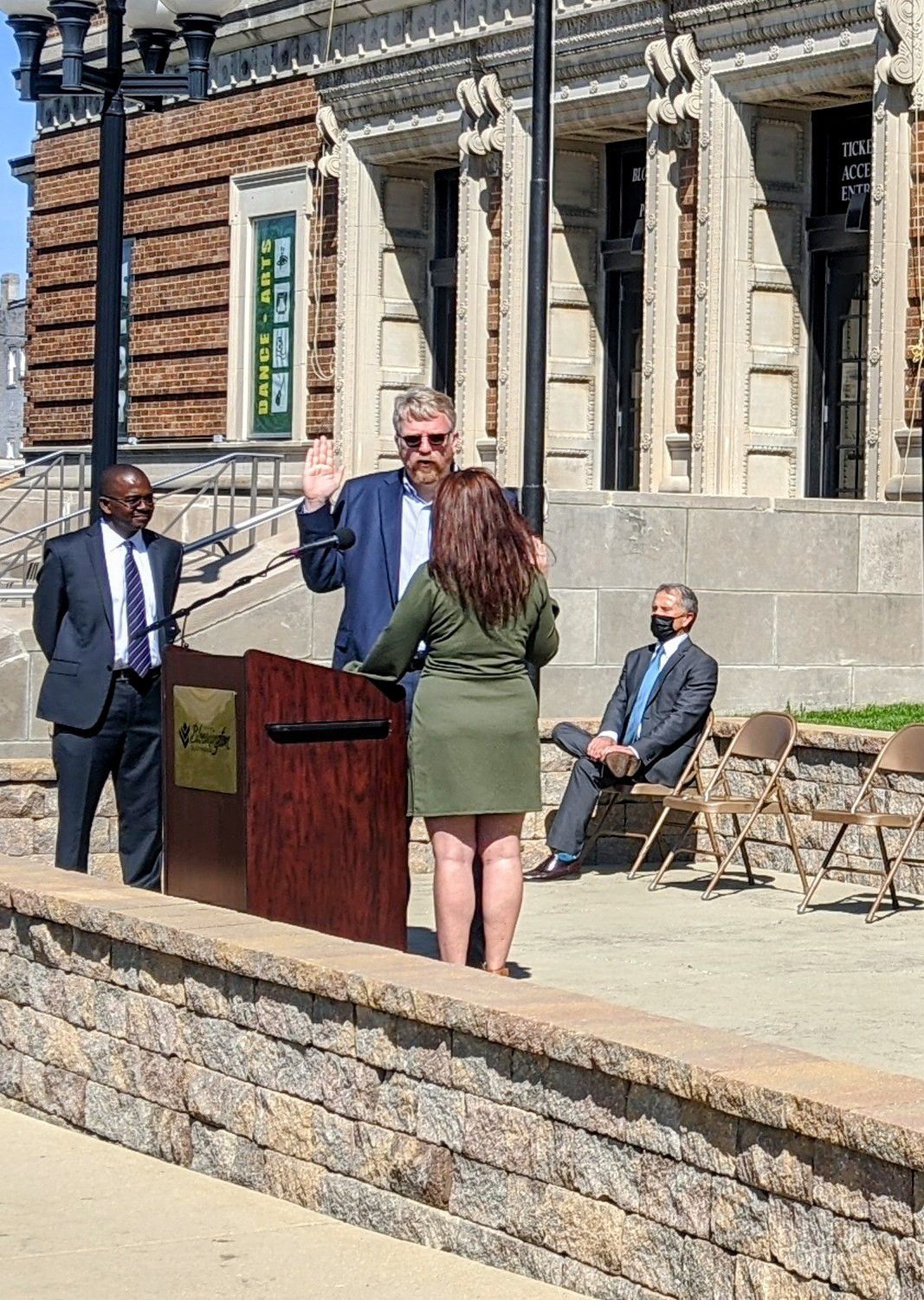 Bloomington Ward 1 Ald. Jamie Mathy takes the oath of office